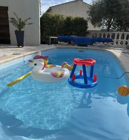 Magnifique De Piscine Et Bbq Proche Cassis, La Ciotat, Circuit Castellet